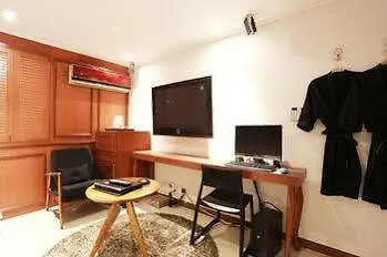Cello Motel 2*